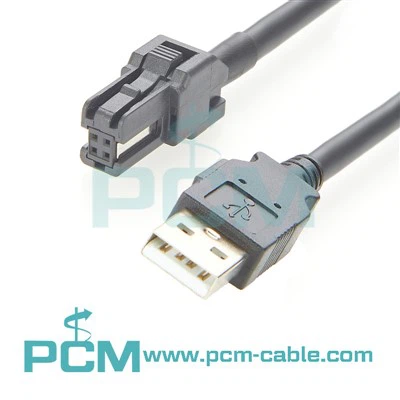 HSC HSL Automotive s vysokorychlostním konektorem pro kabel USB